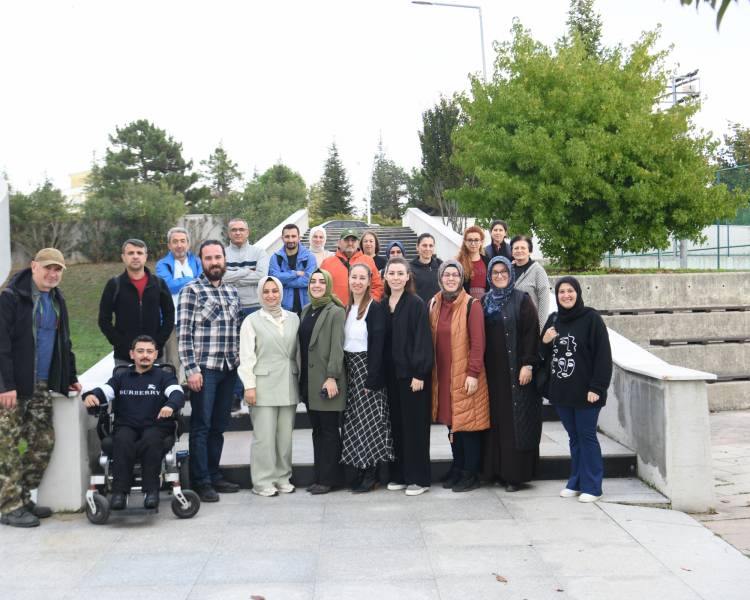 ÇEVRE İÇİN ADIM AT KONULU EĞİTİM GERÇEKLEŞTİRİLDİ.